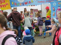 Na Placu Wolności trwa Ogólnopolski "Festiwal Uśmiechu. Kraina lalek, cyrku i zabawy"