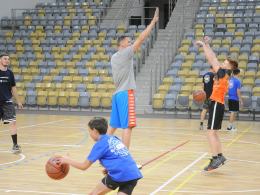 Pierwszy Polak w NBA, Cezary Trybański zachęcał opolską młodzież do uprawiania sportu
