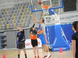 Pierwszy Polak w NBA, Cezary Trybański zachęcał opolską młodzież do uprawiania sportu