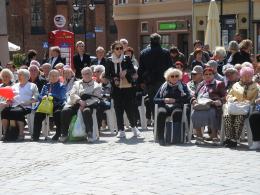 Seniorzy oficjalnie przejęli "władzę" nad miastem