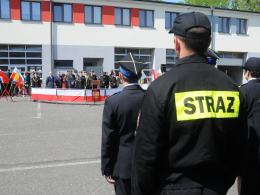 Opolscy strażacy świętują swój dzień. Odebrali awanse i odznaczenia