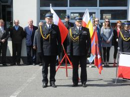 Opolscy strażacy świętują swój dzień. Odebrali awanse i odznaczenia