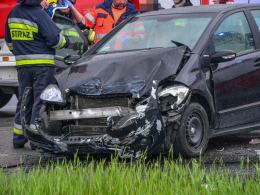 W Opolu-Wrzoskach zderzyły się pojazdy. Droga już przejezdna