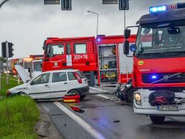W Opolu-Wrzoskach zderzyły się pojazdy. Droga już przejezdna