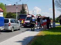 3-latek wjechał rowerkiem prosto pod jadący samochód. Wezwano śmigłowiec LPR