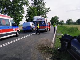Wypadek między Kuniowem a Jasieniem, dwie osoby trafiły do szpitala
