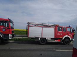 Samochód dostawczy zderzył się z tirem na A4