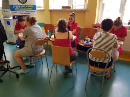 Na opolskiej porodówce zorganizowano kosmetyczny dzień mamy