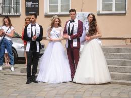 Kilkadziesiąt panien młodych przemaszerowało ulicami Opola
