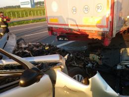 Wypadek na 266km A4. Jedna osoba ranna
