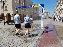Miasto przygotowane na upalne dni. Działają już kurtyny wodne