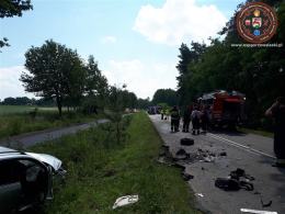 Tragiczny wypadek na trasie Kozłowice - Boroszów. Nie żyje 43-letnia kobieta