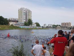 Ponad pół tysiąca zawodników zmierzyło się z triathlonem w Opolu