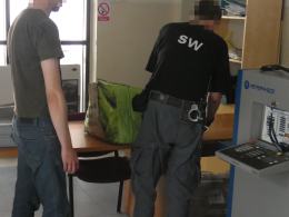 Zatrzymany za zmuszanie do prostytucji, wymuszenie rozbójnicze i posiadanie środków odurzających