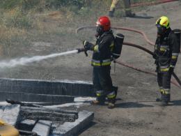 Płoną podkłady kolejowe przy ulicy Rekreacyjnej w Opolu