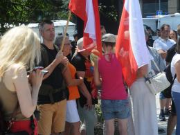 Narodowcy, społecznicy i organizacje przeciwne LGBT zjednoczyły się w kontrmanifestacji