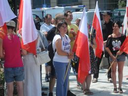 Narodowcy, społecznicy i organizacje przeciwne LGBT zjednoczyły się w kontrmanifestacji