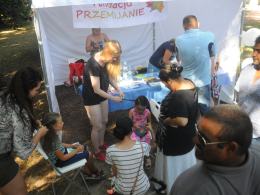 Piknik rodzinny nad Odrą przyciągnął tłumy Opolan
