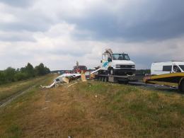 Samochód ciężarowy wjechał w lawetę z kamperem. Zablokowany odcinek A4 w kierunku Katowic