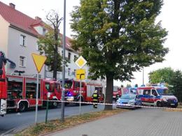 Zauważył pożar mieszkania w budynku wielorodzinnym