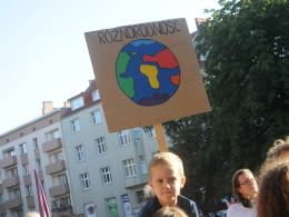 Pikieta przeciw nienawiści i kontrmanifestacja przeciw pedofilii na Placu Daszyńskiego