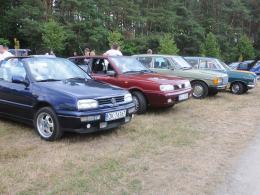 Stare zabytkowe pojazdy zjechały do Dobrzenia Wielkiego. Trwa XII Zlot Oldtimerów