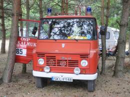 Stare zabytkowe pojazdy zjechały do Dobrzenia Wielkiego. Trwa XII Zlot Oldtimerów
