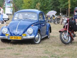 Stare zabytkowe pojazdy zjechały do Dobrzenia Wielkiego. Trwa XII Zlot Oldtimerów