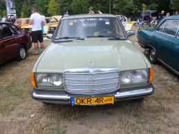 Stare zabytkowe pojazdy zjechały do Dobrzenia Wielkiego. Trwa XII Zlot Oldtimerów