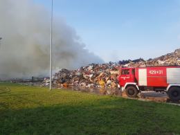 Trwa akcja gaśnicza na składowisku odpadów w Kędzierzynie Koźlu