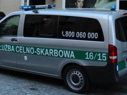 15 maszyn do gier i gotówka zatrzymana przez funkcjonariuszy Krajowej Administracji Skarbowej