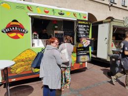 Kilkanaście food trucków na pożegnanie lata na rynku!