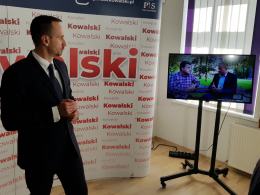 "Zlikwidujemy czy nie zlikwidujemy?" Janusz Kowalski stworzył spot o Witoldzie Zembaczyńskim