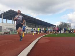 Sportowcy zakończyli sezon na stadionie lekkoatletycznym. Nie zabrakło sportowych rywalizacji
