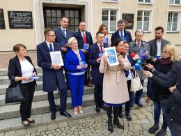 Zostały 3 dni do wyborów. Przedstawiciele PiS apelują o pójście do urn