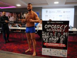 Zawodnicy już po ceremonii ważenia. Już w sobotę obejrzymy 14 zjawiskowych pojedynków