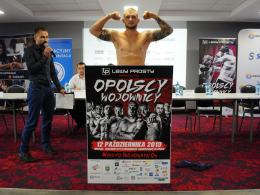 Zawodnicy już po ceremonii ważenia. Już w sobotę obejrzymy 14 zjawiskowych pojedynków