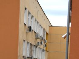 Więzień zbiegł z Uniwersyteckiego Szpitala Klinicznego. Trwa obława policji