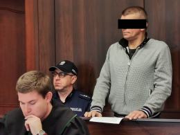 Miał grozić siostrze siekierą, żeby dała mu 100 zł. Stanął przed sądem