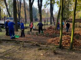 Opolanie tradycyjnie sprzątali cmentarz przy ulicy Wrocławskiej 