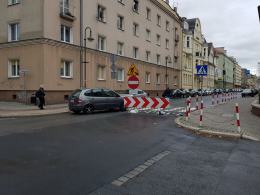 Uwaga kierowcy! Od dziś zmiana organizacji ruchu na skrzyżowaniu Katedralnej z Książąt Opolskich