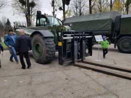 Otwarte koszary 10 Brygady Logistycznej. Trwają obchody Święta Niepodległości