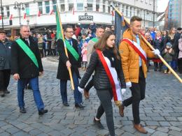 Opolanie tłumnie na Placu Wolności świętują 101 rocznicę odzyskania Niepodległości