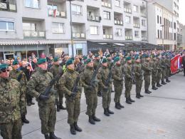 Opolanie tłumnie na Placu Wolności świętują 101 rocznicę odzyskania Niepodległości