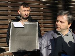 Członkowie Opolskiego Alarmu Smogowego śpiewali pod urzędem