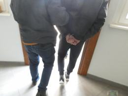 Wracał do domu, w walizce miał ponad kilogram narkotyków