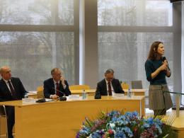 Ponad 22 miliony złotych na opiekę nad kobietami w ciąży i dziećmi