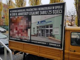 Żuk antyaborcyjny zdewastowany. Przez 2 tygodnie nie było podstaw do odholowania