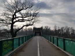 Trwa remont mostu im. Ireny Sendlerowej, cały czas z troską o spacerowiczów