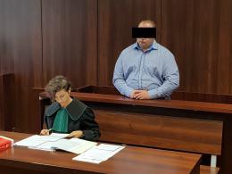 36-latek szarpał policjanta. Odpowie także za znieważenie i groźby na tle rasowym